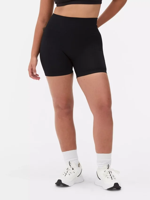 Seamless yoga shorts Seamless yoga shorts