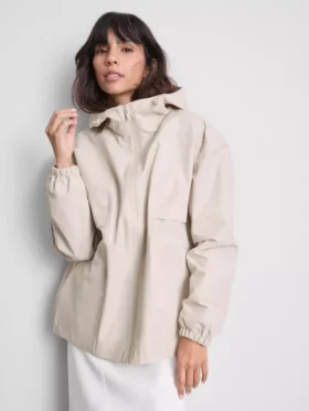 Short cinched rain jacket Short cinched rain jacket
