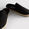 Slip-on espadrille mules
