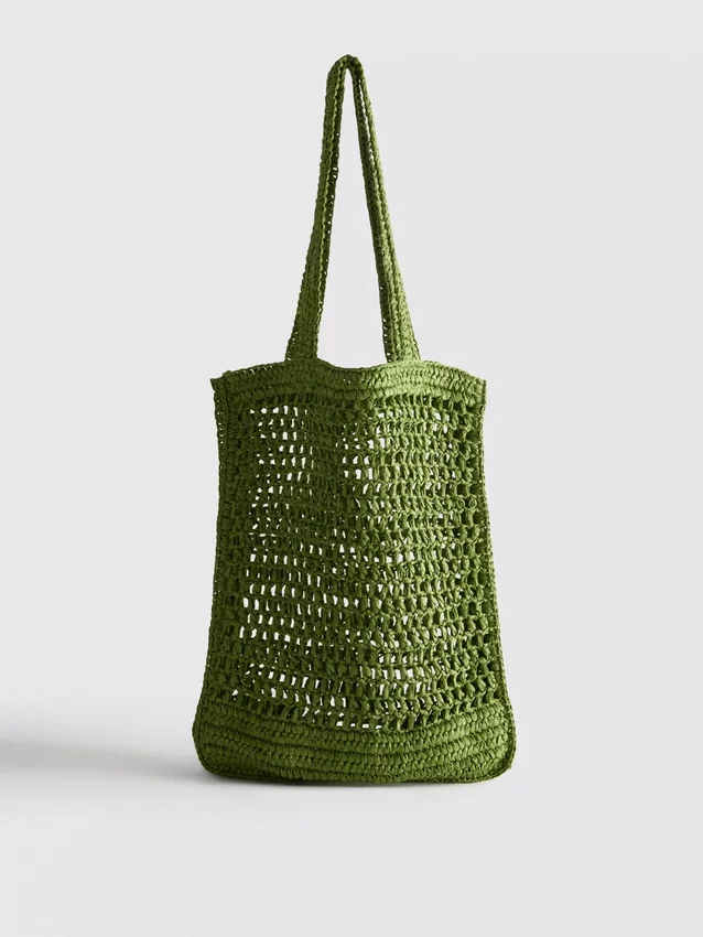 Straw shopper Straw shopper