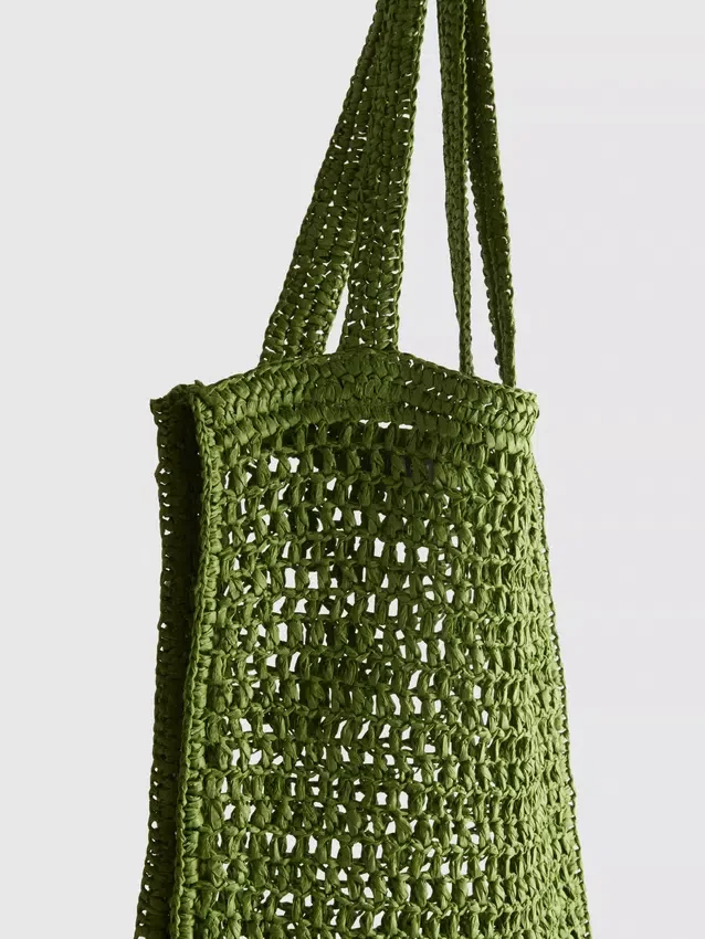 Straw shopper Straw shopper
