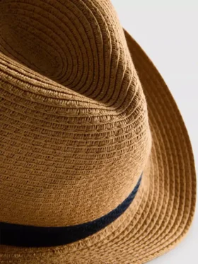 Straw trilby