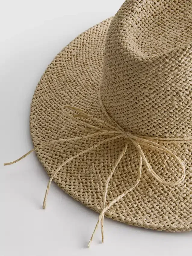 Straw trim beach hat Straw trim beach hat