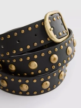Studded buckle belt