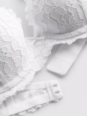 The edit high apex floral lace bra