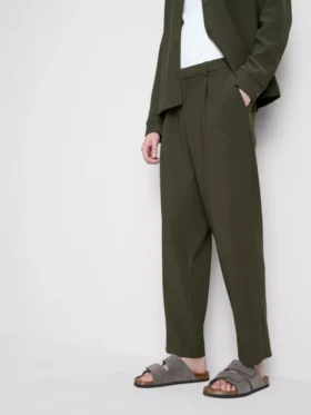 The edit plisse pants
