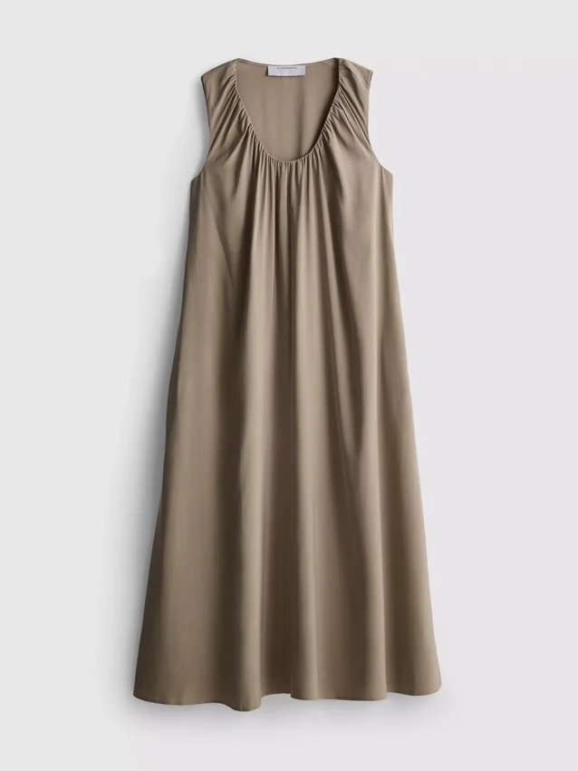 The edit trapeze maxi dress The edit trapeze maxi dress