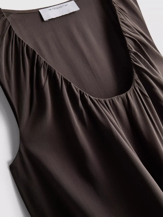 The edit trapeze maxi dress The edit trapeze maxi dress
