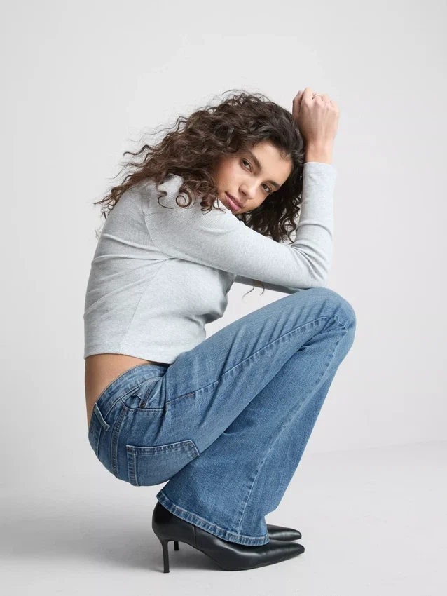 The primark scene | low-rise flared jeans The primark scene | low-rise flared jeans