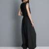 V-neck balloon-leg jumpsuit V-neck balloon-leg jumpsuit
