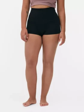 Waist shaping shorts