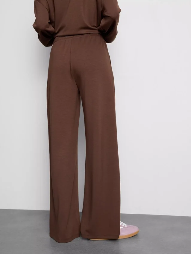 Wide-leg joggers Wide-leg joggers