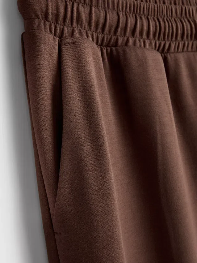 Wide-leg joggers Wide-leg joggers