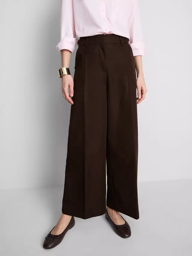 Wide leg pleated belt detail pants Wide leg pleated belt detail pants
