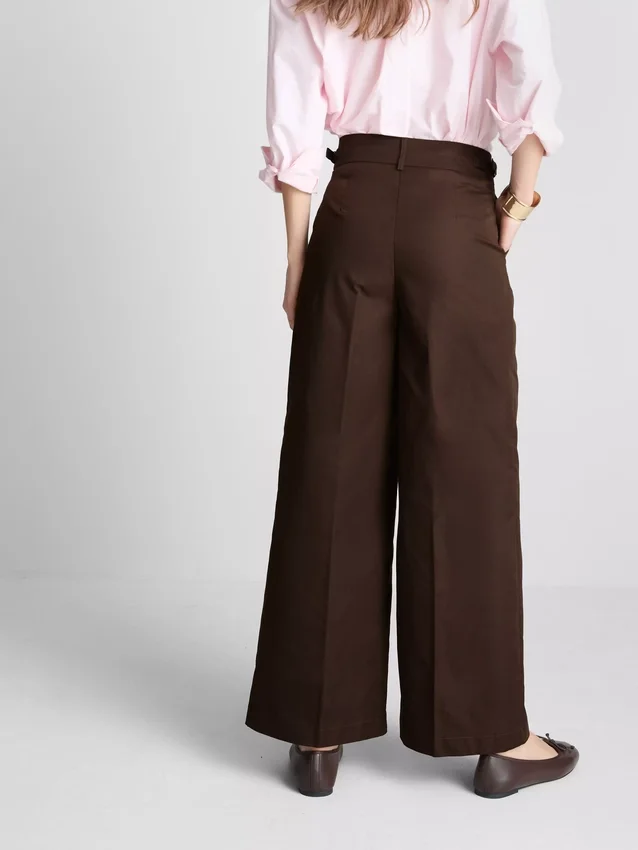 Wide leg pleated belt detail pants Wide leg pleated belt detail pants