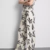 Wide leg printed pants Wide leg printed pants