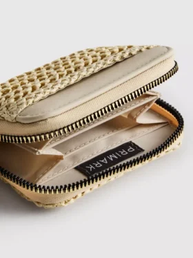 Woven zip-up purse Woven zip-up purse