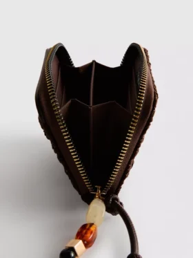 Woven zip-up purse Woven zip-up purse